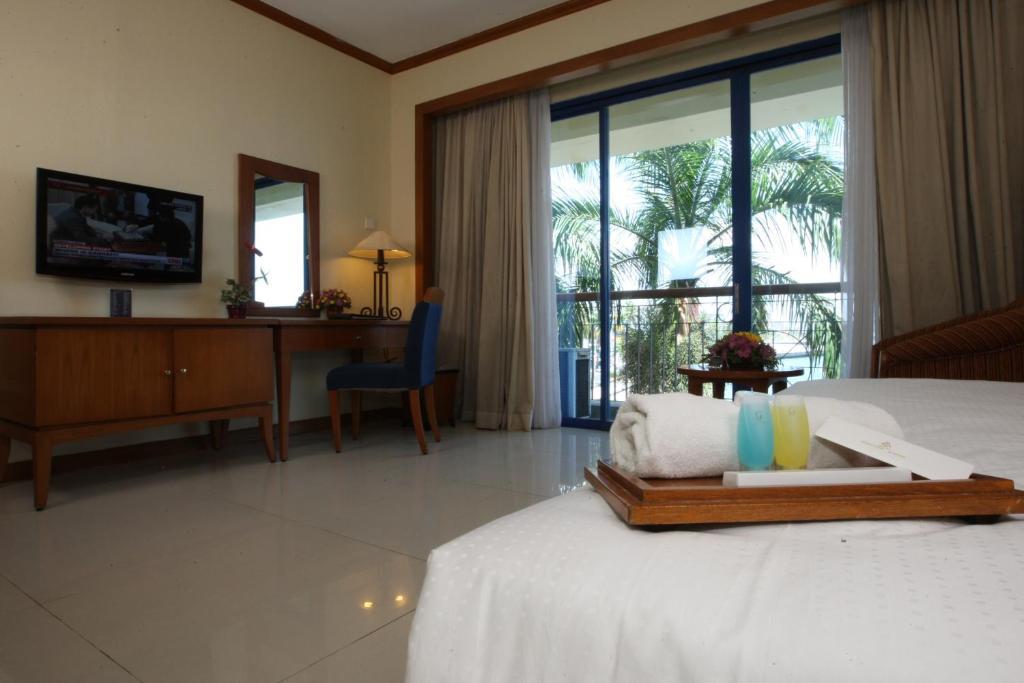 Makassar Golden Hotel Zimmer foto